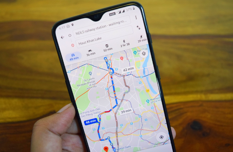 Google Find My Device로 가족과 친구 위치 공유하는 방법